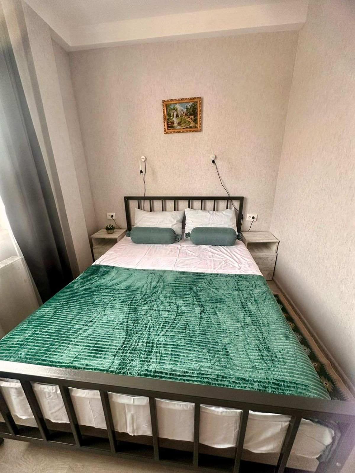 Hotel Tradicia Tbilisi Exteriör bild