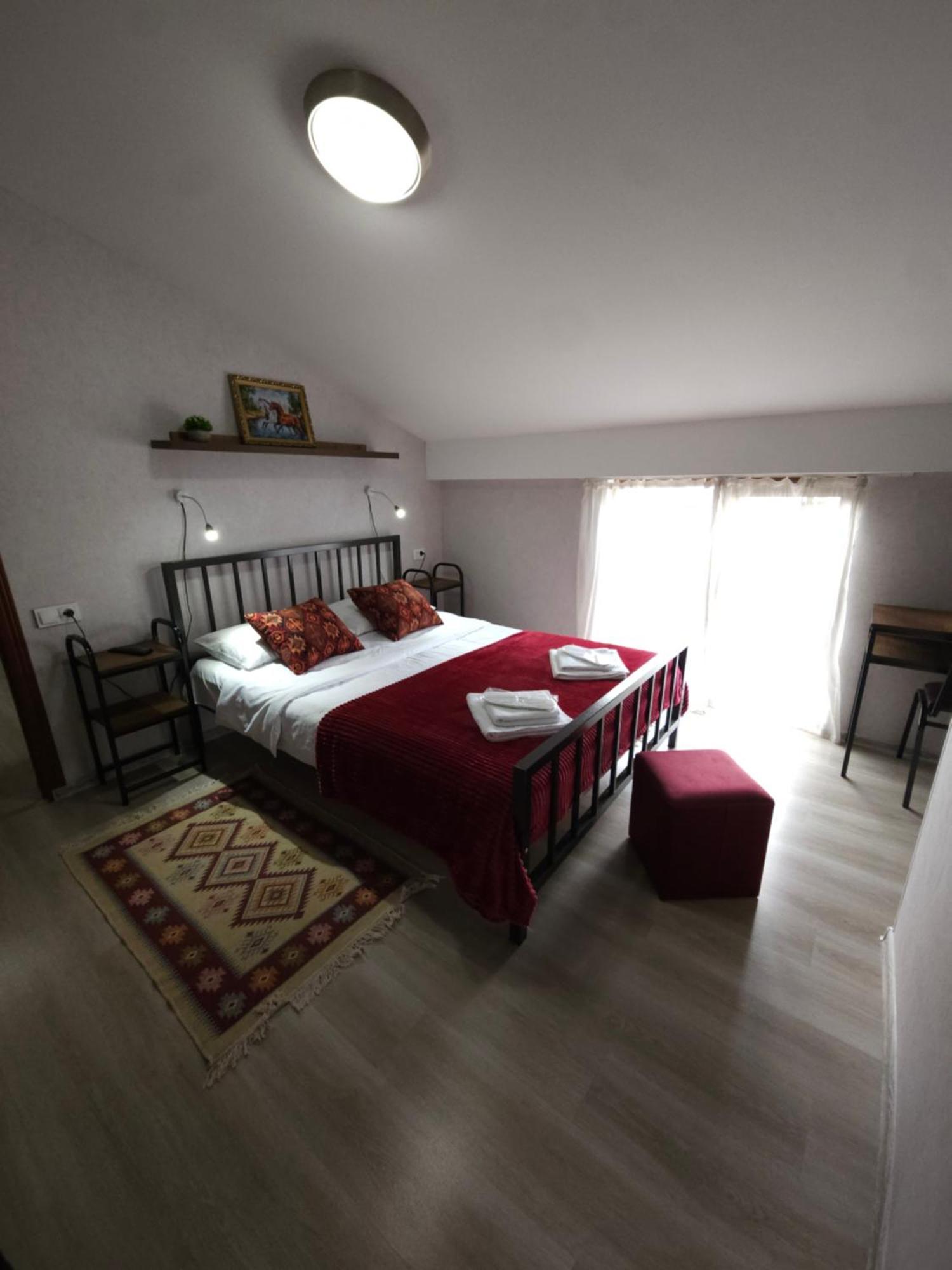 Hotel Tradicia Tbilisi Exteriör bild