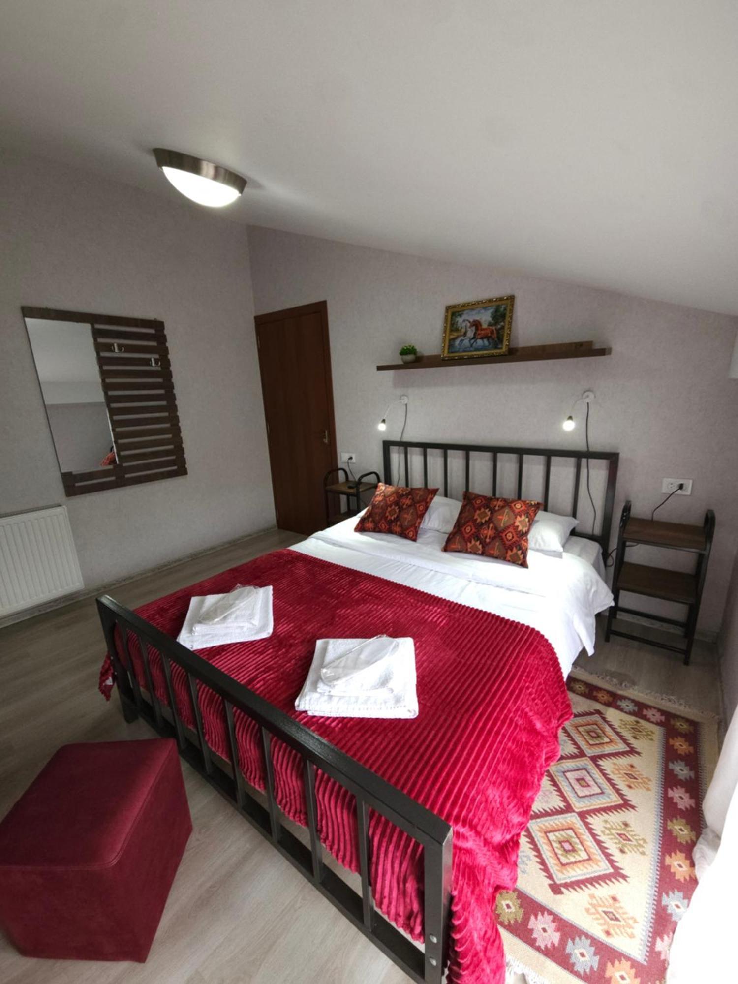 Hotel Tradicia Tbilisi Exteriör bild