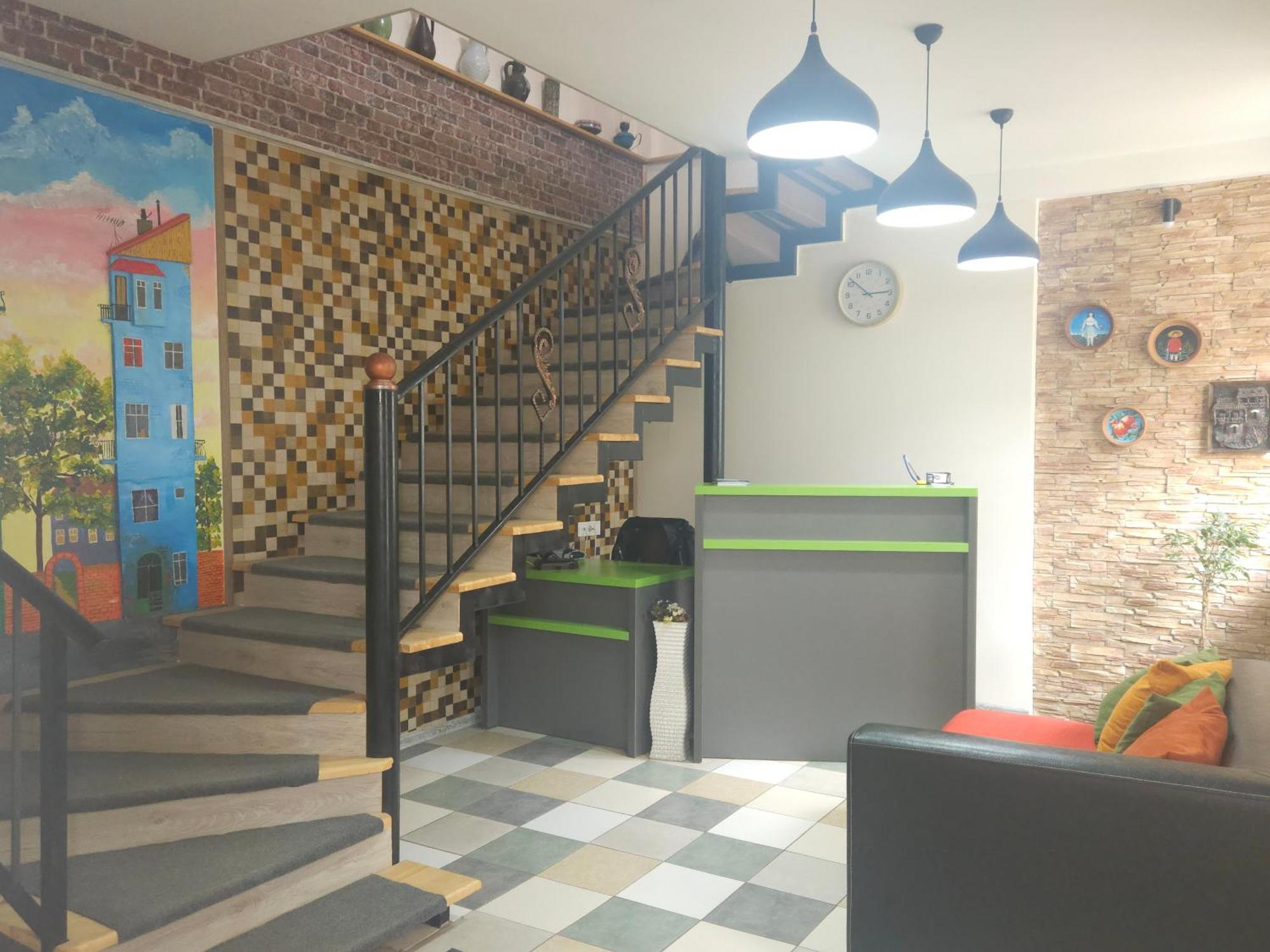 Hotel Tradicia Tbilisi Exteriör bild