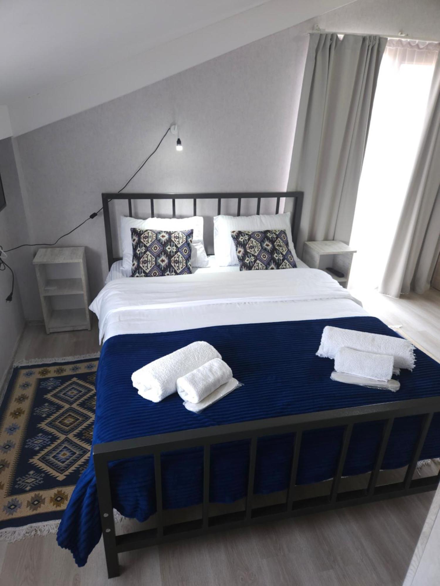Hotel Tradicia Tbilisi Exteriör bild