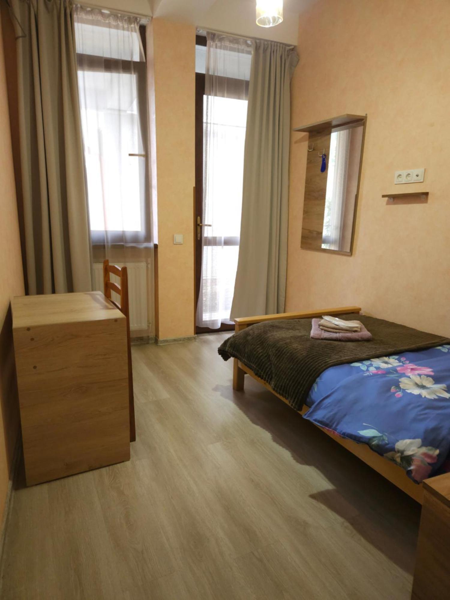 Hotel Tradicia Tbilisi Exteriör bild